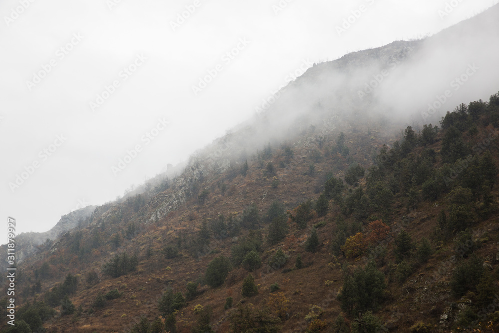 Mountain View has a beautiful morning mist. Mountain View has a beautiful morning mist.