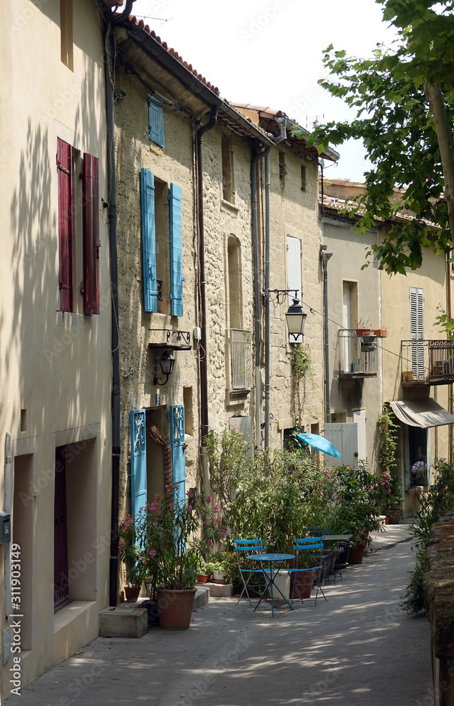 Obraz premium Gasse in Uzes, Provence