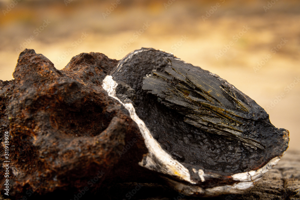 vivianite in gotite vivianite in gotite