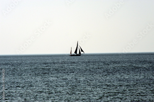 Insel Hiddensee, die Ostsee im Gegenlicht photo