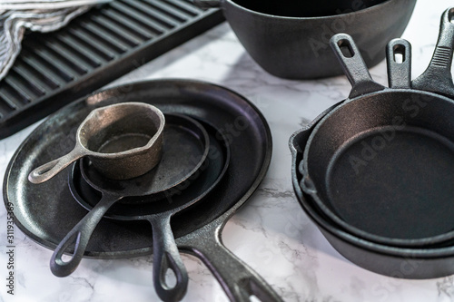 Canvas-taulu Cast iron frying pan