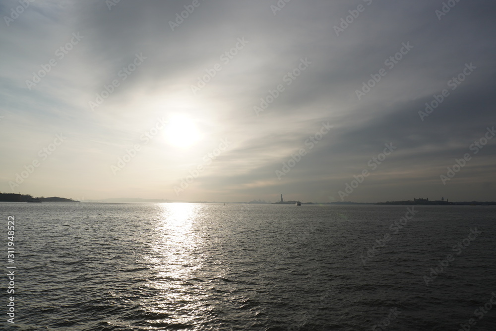 Naklejka premium sunset over the sea