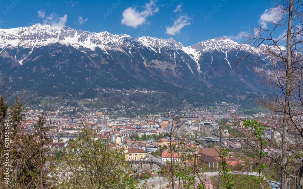 Ausblick vom Bergisel auf Innsbruck