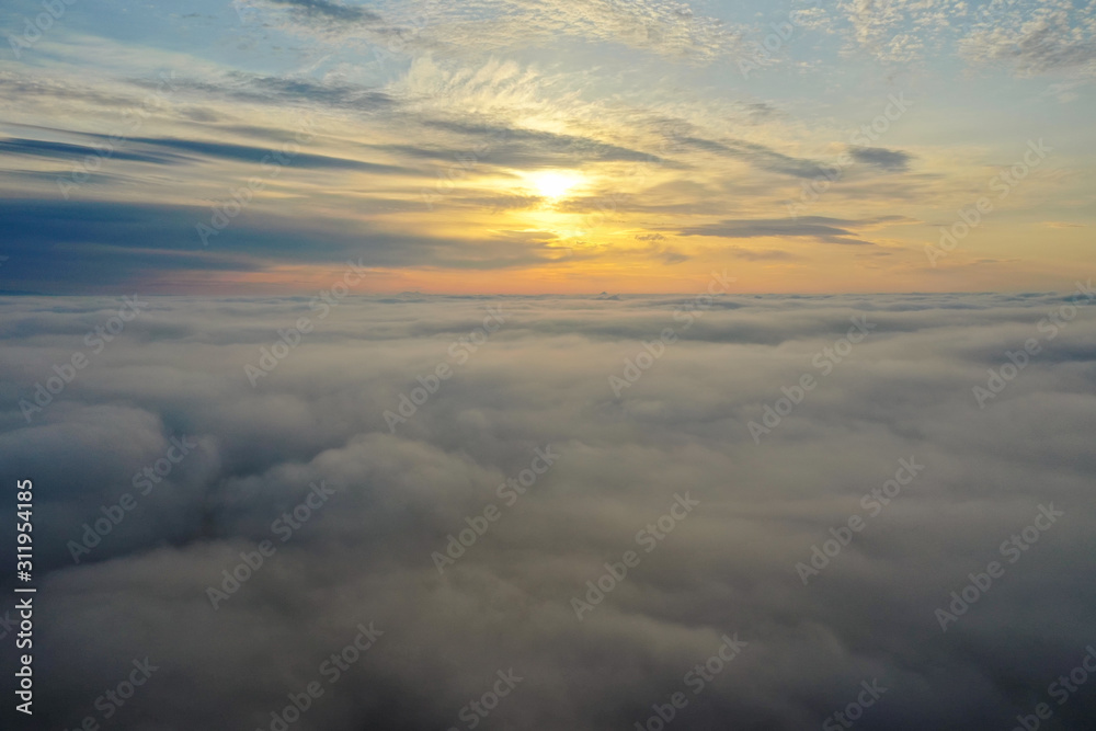 雲海の空撮