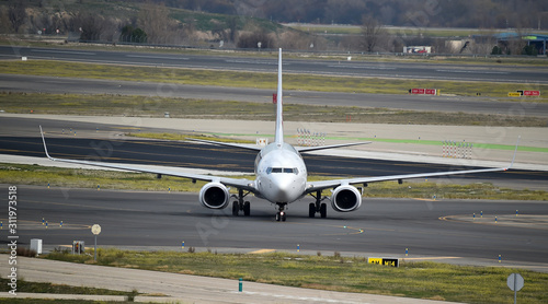 avion en un aeropuerto