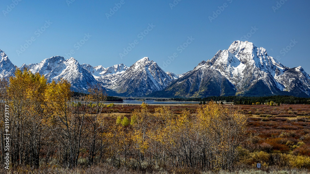 mountains in canada