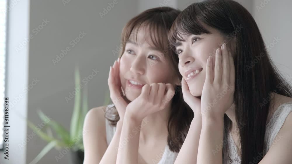 女性 スキンケアイメージ 女性 スキンケアイメージ