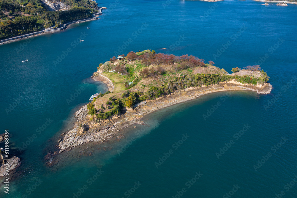 能島（愛媛県今治市／しまなみ海道）　空撮