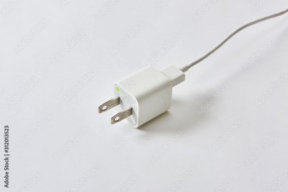 Fototapeta premium 使い古した充電ケーブル