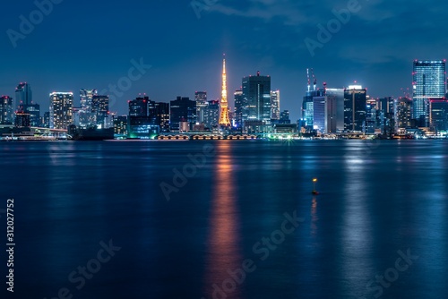 hong kong skyline at night