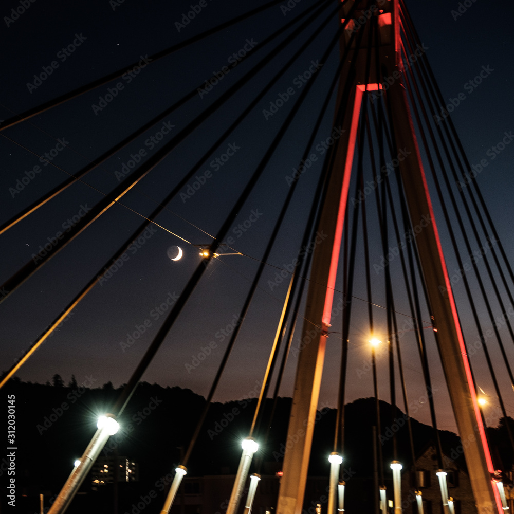 Storchenbrücke mit Mond