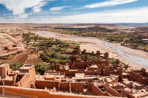 The fortress city of Aït-Ben-Haddou - Souss-Massa-Drâa - view of Ighrem from the top. Moroccans