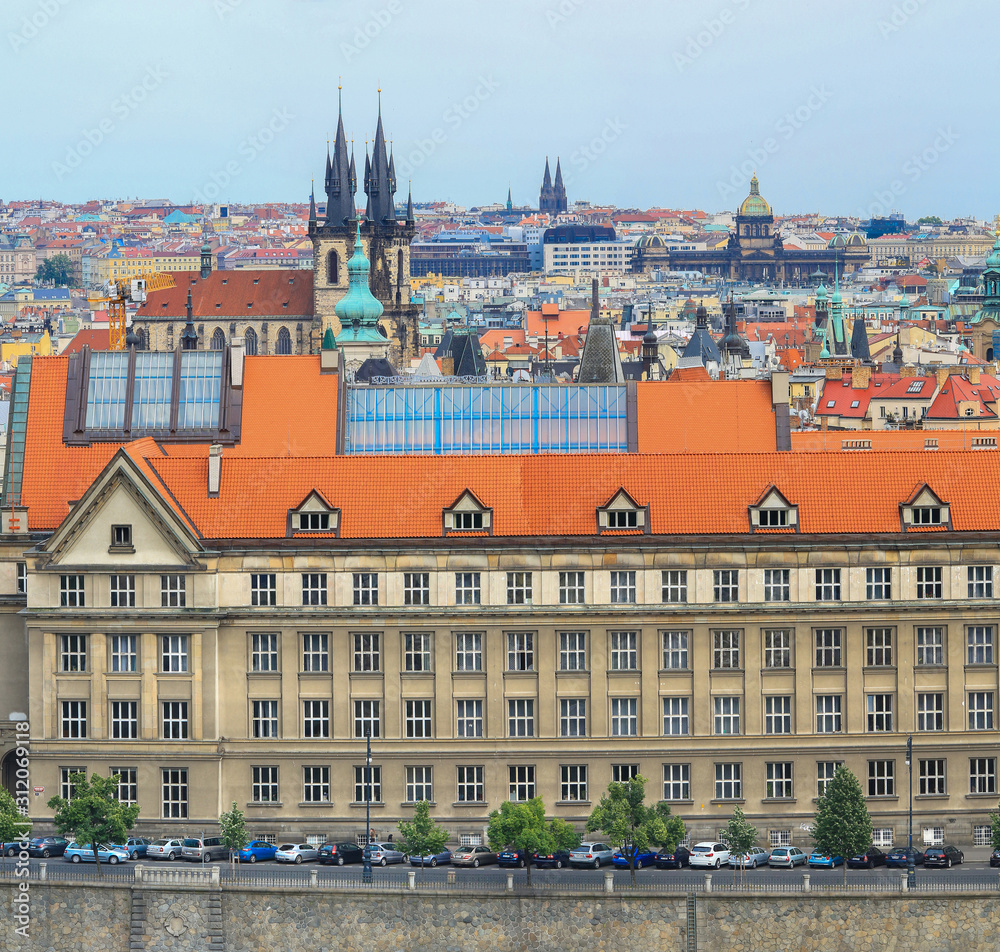 Fototapeta premium View of the Church of Our Lady of Tyn and the promenade Old Town. Prague