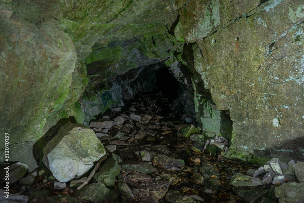  Interior view of tungsten cave in Cabeza Líjar