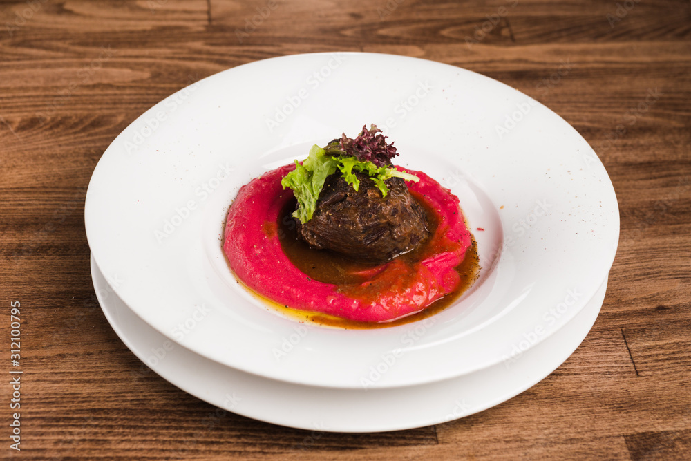 beef steak with red puree and ju sauce beef steak with red puree and ju sauce