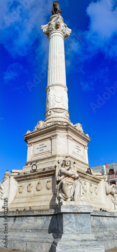 Bronzestatue König Pedro IV. in Lissabon © Ilhan Balta
