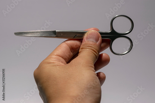 scissor surgical For cutting, dressing and wound dressing The material is made of stainless steel.