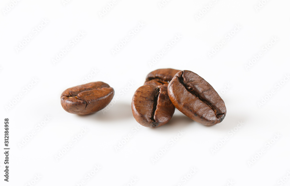 Obraz premium Roasted coffee beans