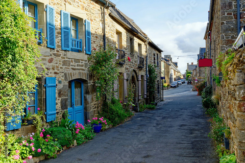 Village de Saint-Suliac, Bassin de la Rance, Ile-et-Vilaine, Bretagne, France  © Bernard 63