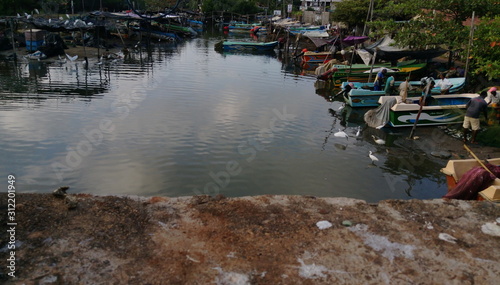 Wallpaper Mural boats Torontodigital.ca