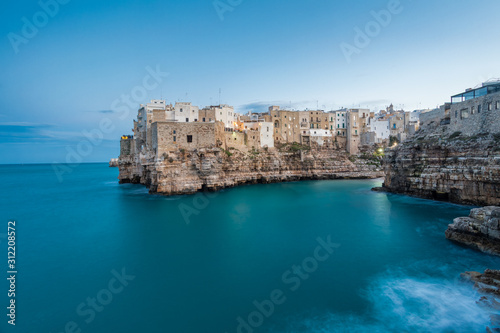 Fototapeta Naklejka Na Ścianę i Meble -  Polignano a mare, Puglia