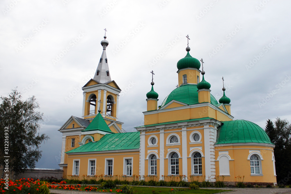 Obraz premium Vvedeno-oyatsky convent. Church of the Presentation of the Blessed Virgin. Russia, Leningrad region