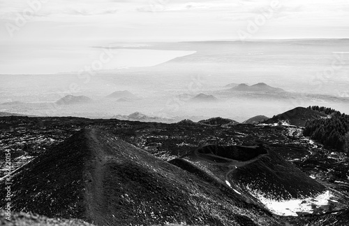 Krater - Lavaeruption in Italien ETNA  photo