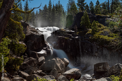 Fotografía Bassi Falls at Pollock Pines, Eldorado National Forest, viewed from the trail