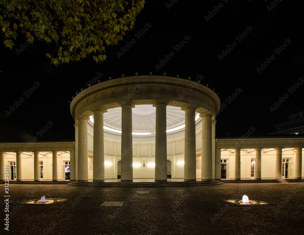 Obraz premium Elisenbrunnen