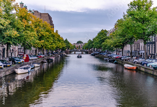 Amsterdam Kanal © Kajan Uththama