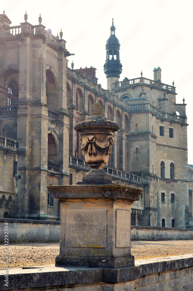 Fototapeta premium Beautiful historic medieval castle, with splendid old architecture