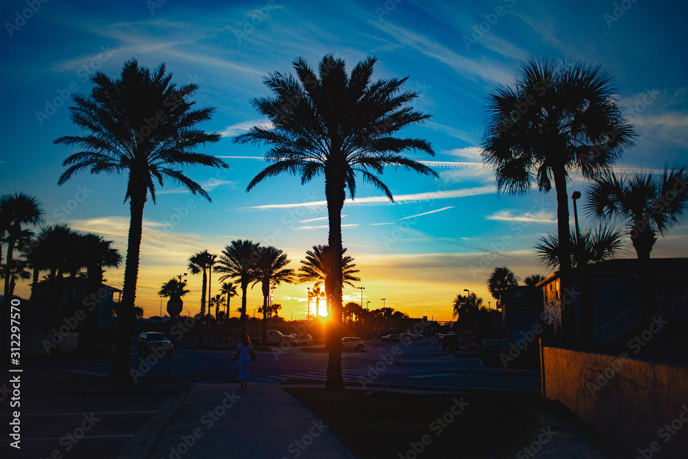 Obraz premium sunset on beach