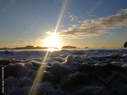 cielo, arco iris, mar, nube, naturaleza, acuático, paisaje, sol, oceáno, atardecer, azul, alumbrado, nube, tempestad, clima, relampago, noche, ambiente, llover, amanecer, verano, cielo, moreno, hermos photo