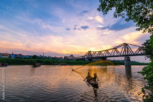 Bridge is the first steel bridge across the Red River, built by the French (1898-1902), named for Dormer, under the name of the Governor General of Indochina Paul Dormer photo
