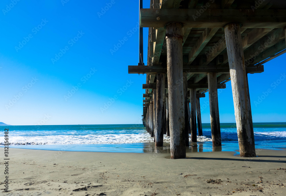 Cayucos Pier, San Louis Obsipo Country, California