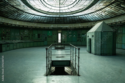 Kelenföld: An Abandoned Art-Deco Power Station in Budapest