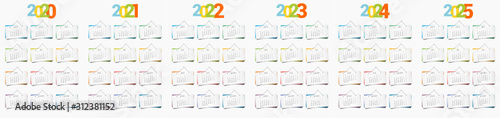 Calendrier décoratif 2020 2021 2022 2023 2024 2024 en version française, avec les 12 mois présentés sur des panneaux de papier