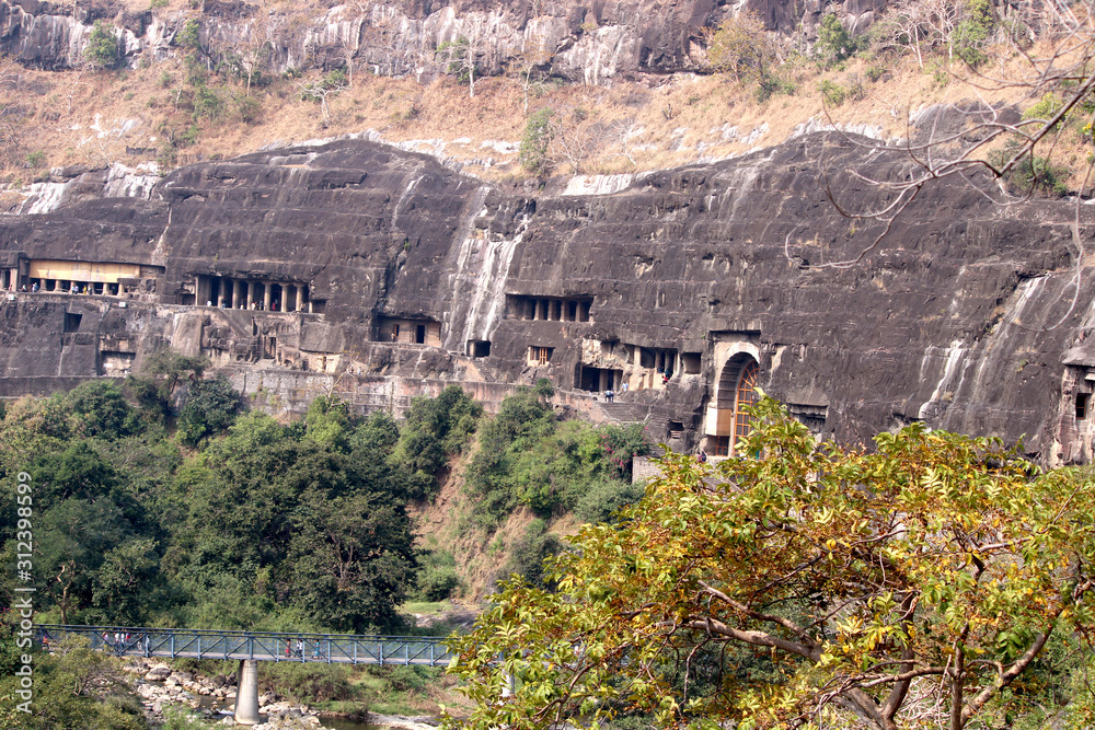Fototapeta premium Ajanta Caves Landscape