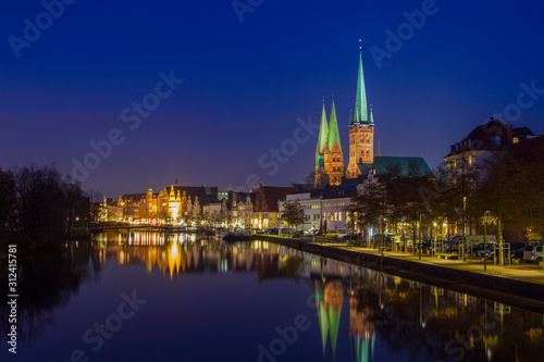 Lübeck by Nacht © Yves Wohlers