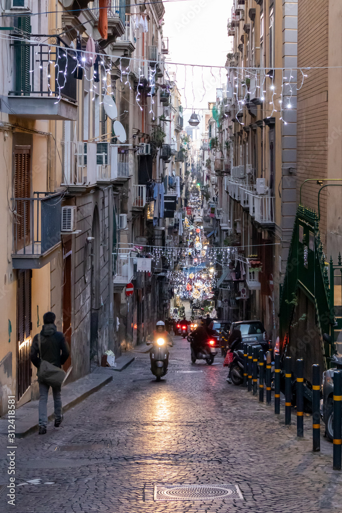 Fototapeta Dzielnice hiszpańskie w Neapolu we Włoszech.