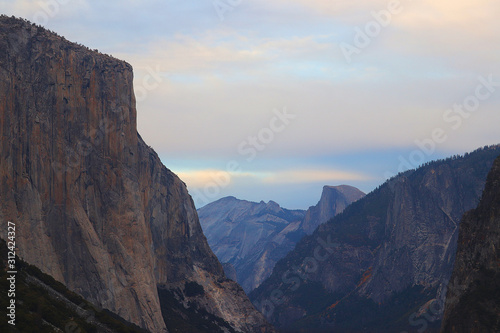 Yosemite Valley © Nakul