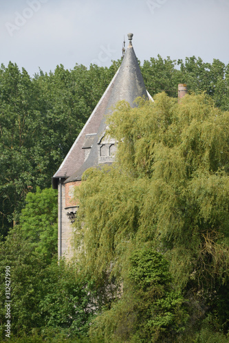 Castello di Solre-sur-Sambre photo