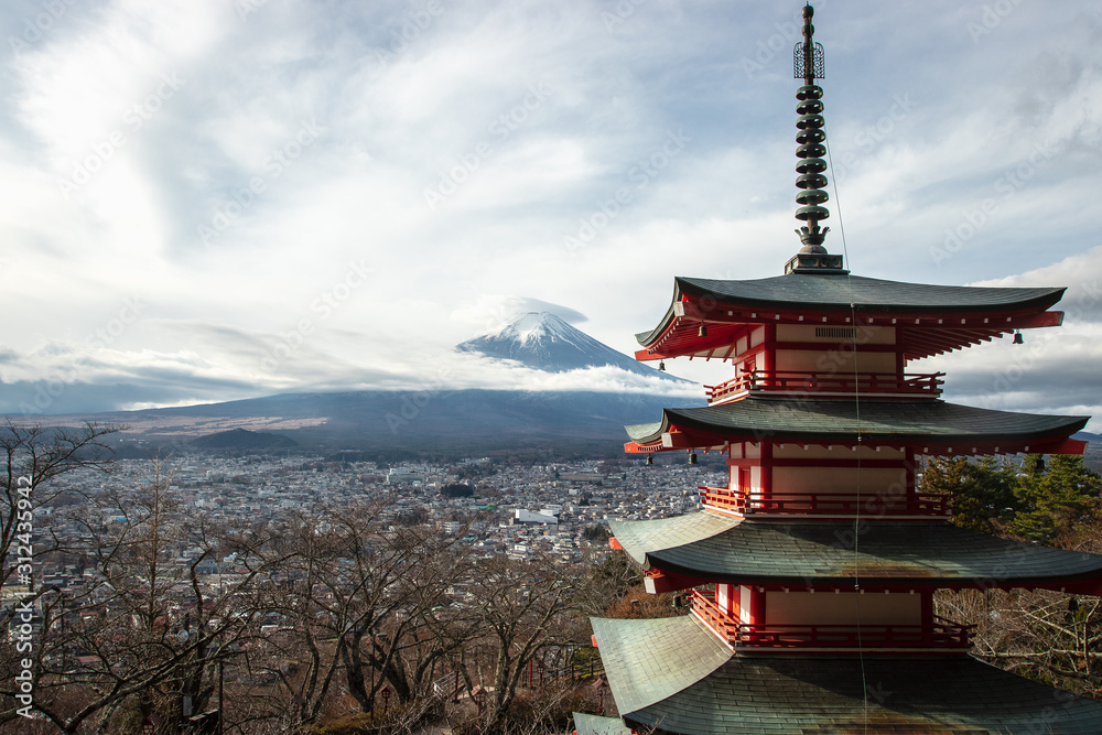 Fujisan and Fuji mountain with the red Chureito pagoda