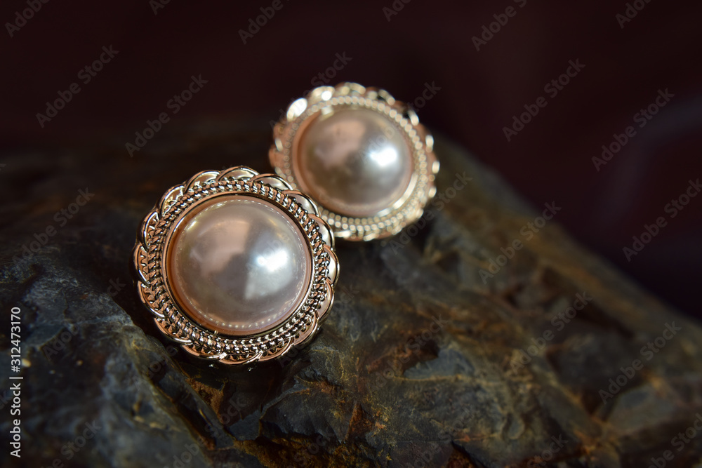 Pearl earrings for women, rewarding life Pearl earrings for women, rewarding life