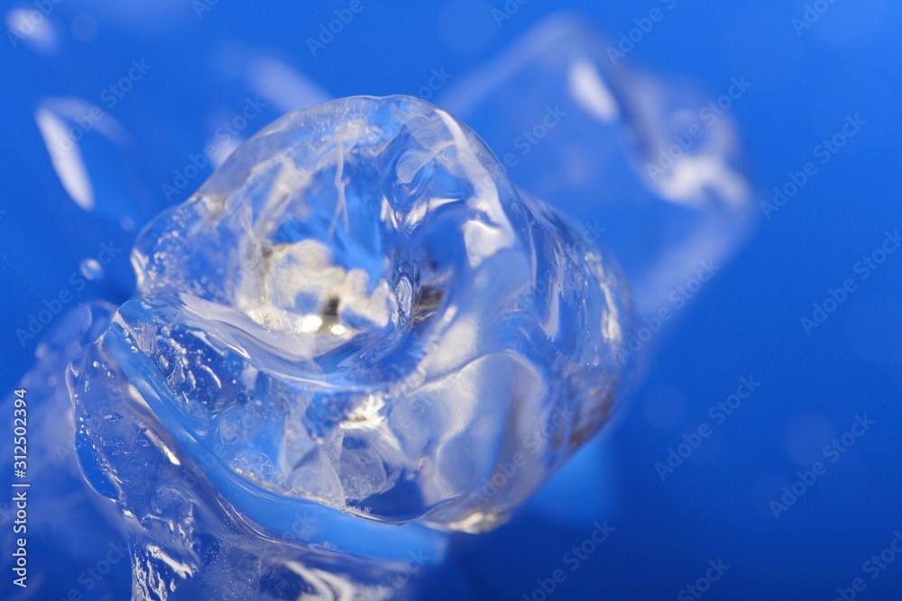 Fototapeta premium Close up of ice cubes