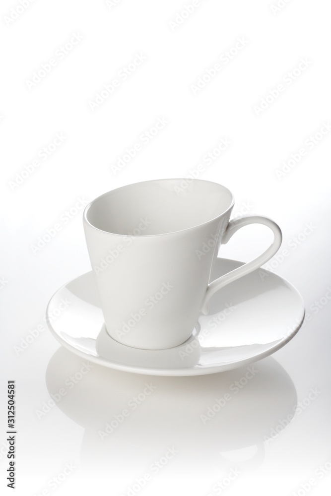 Obraz premium Empty coffee cup on white background