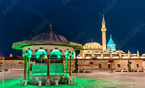 Shrine of Jalaluddin Rumi in Konya, Turkey photo