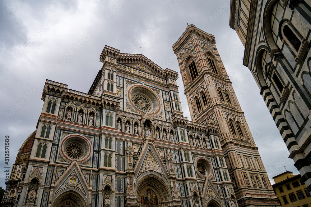 Duomo de Florencia, Italia. Catedral santa Maria del Fiore.