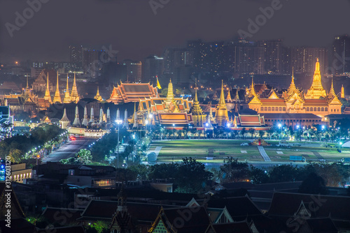 Canvas Print Grand palace and Wat phra keaw at sunset Bangkok, Thailand