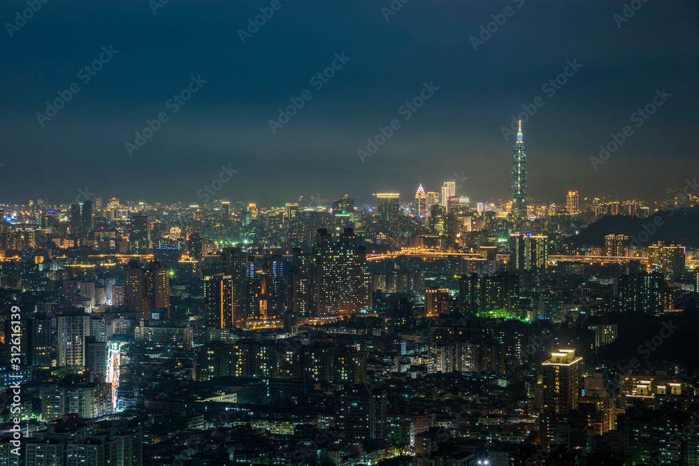 Taipei, Taiwan city skyline at night